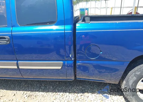 2003 Chevrolet Silverado 1500 Ls z USA, uszkodzony, nr VIN 2GCEC19V331287019